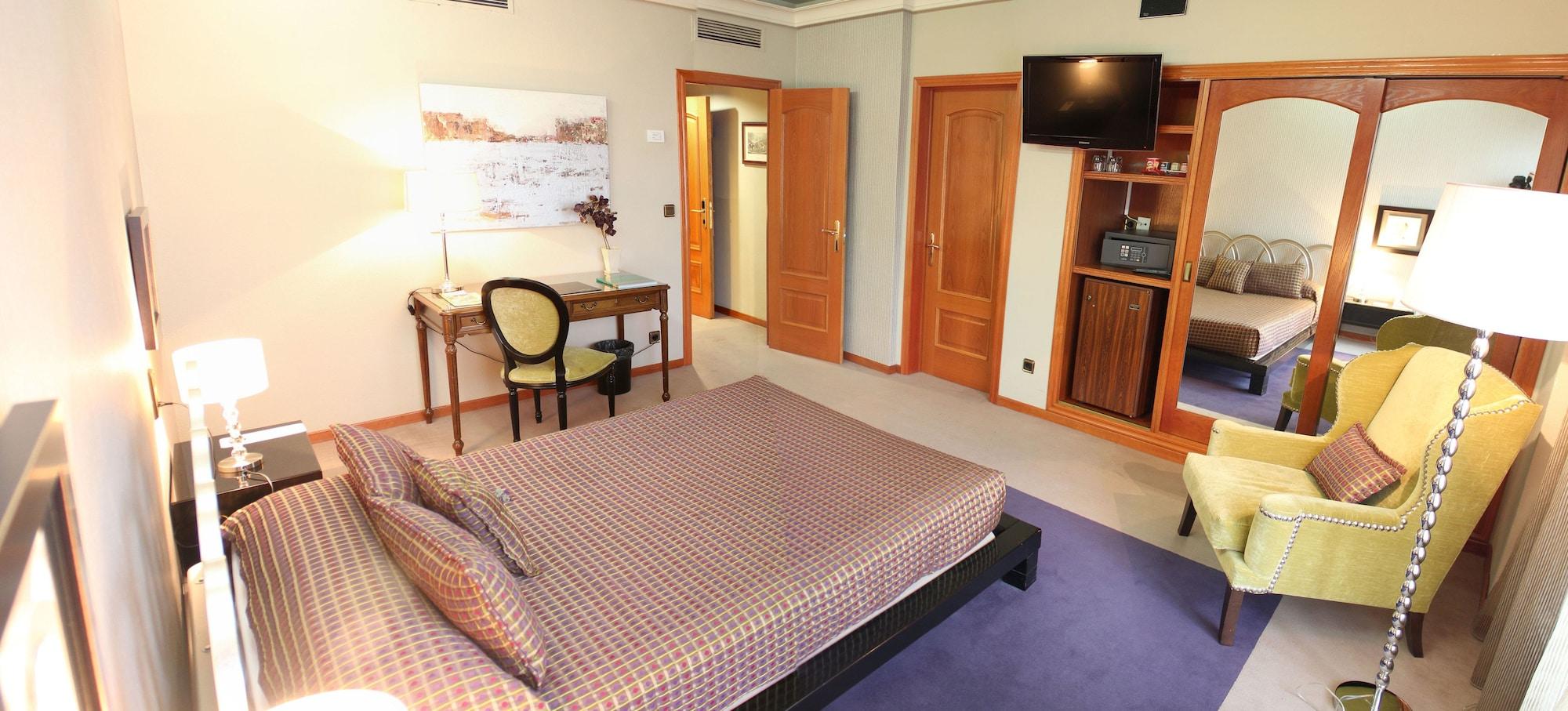 Hotel Ciudad De Виго Екстериор снимка