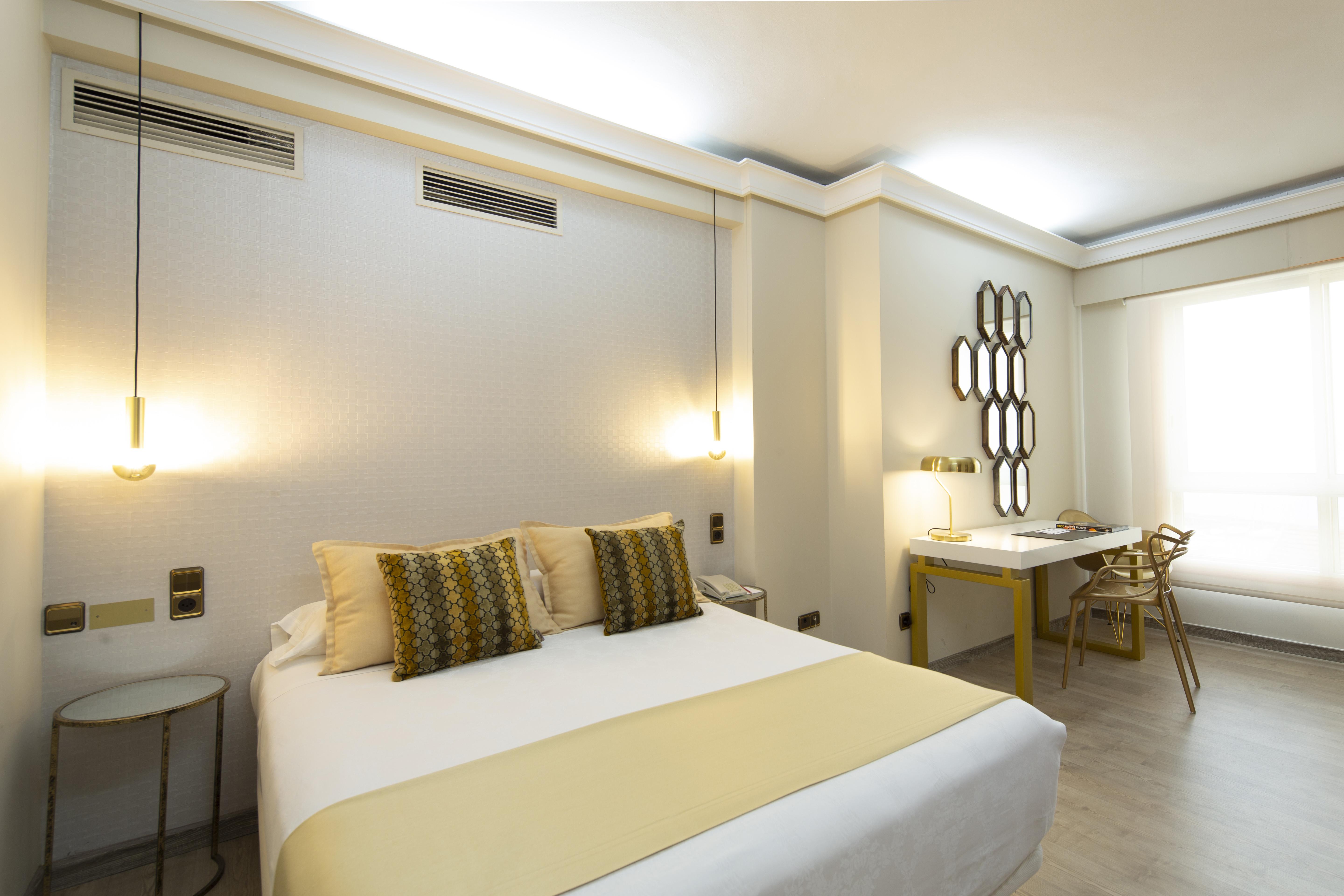 Hotel Ciudad De Виго Екстериор снимка