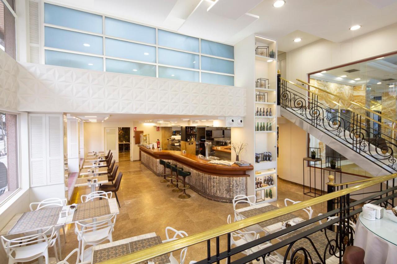 Hotel Ciudad De Виго Екстериор снимка